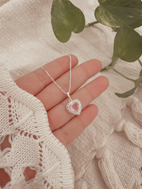 Colar coração rosa