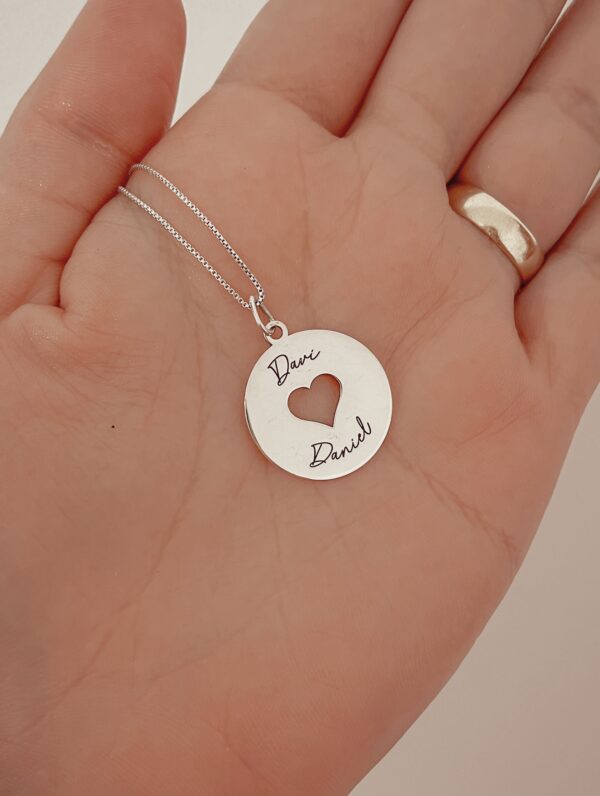 Colar Medalha Coração Vazado