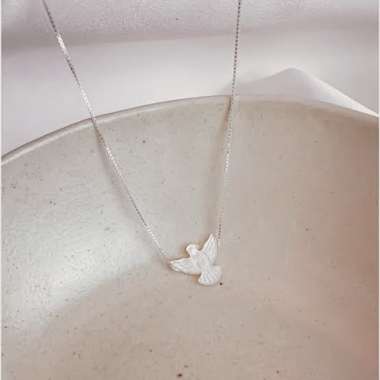 Colar Espírito Santo madre pérola