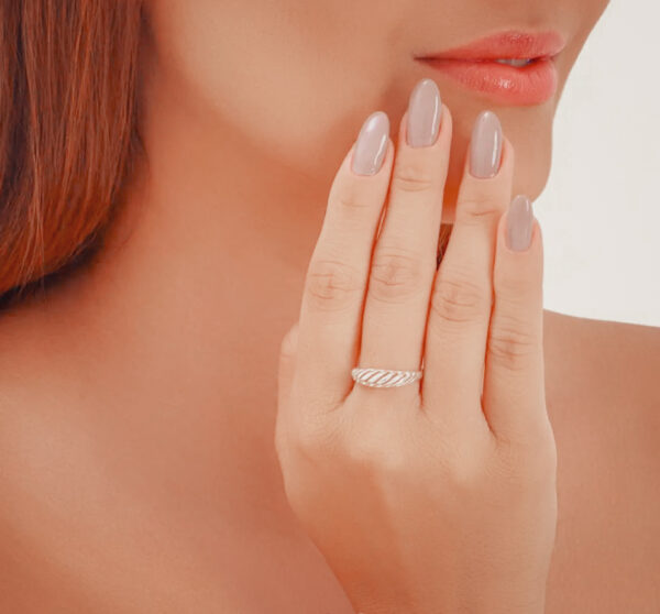 Anel Ondulado Vazado